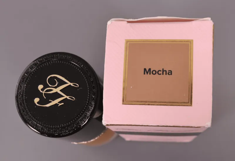 Too Faced - Born This Way Undetectable Medium-To-Full Coverage Foundation
