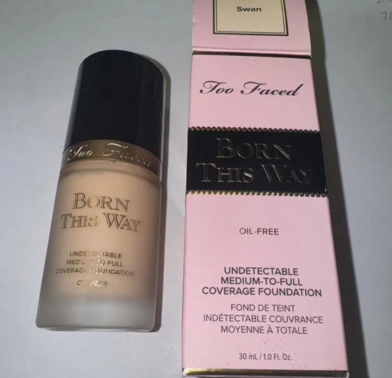 Too Faced - Born This Way Undetectable Medium-To-Full Coverage Foundation